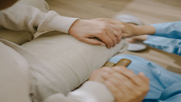 【未経験・無資格でも大丈夫】介護職への転職を成功させるための完全ガイド